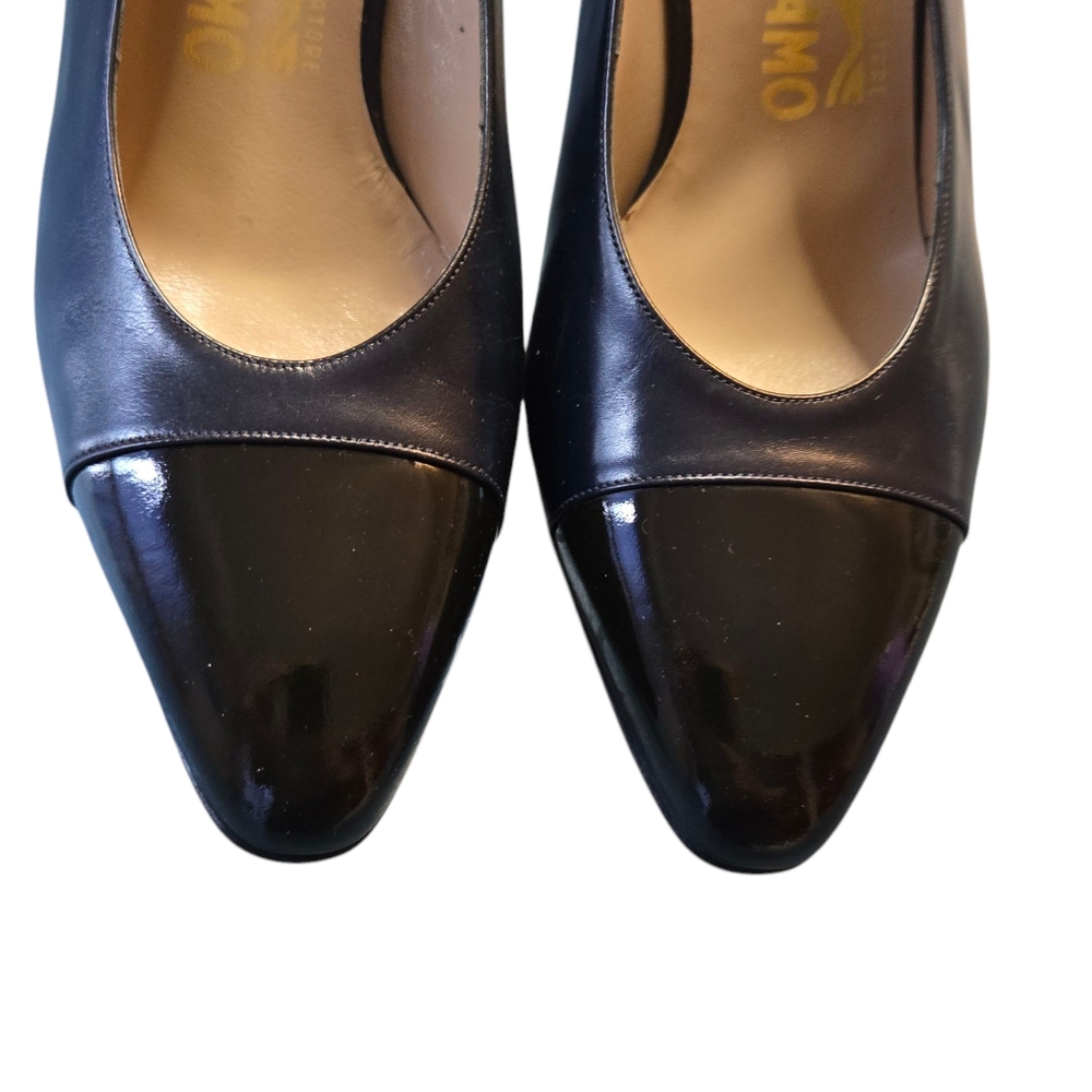 Vintage Salvatorre Ferragamo Blue W/Black Patent Leather Toe Heels Size 8.5C - Picture 2 of 10